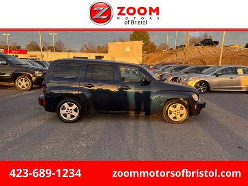 Used 2010 Chevrolet HHR LT image 1