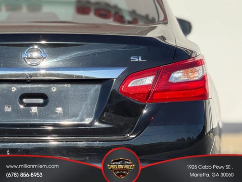 Used 2017 Nissan Altima 2.5 SL w/ 2.5 Technology Package FWD image 14