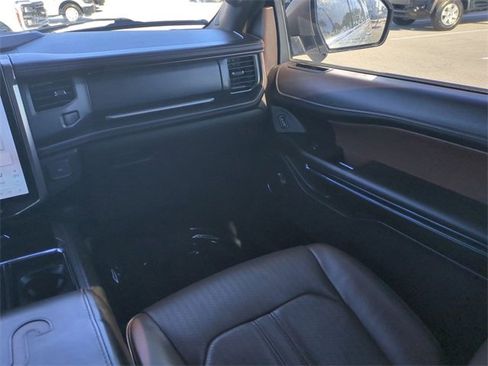 Used 2023 Ford Expedition Max King Ranch image 18