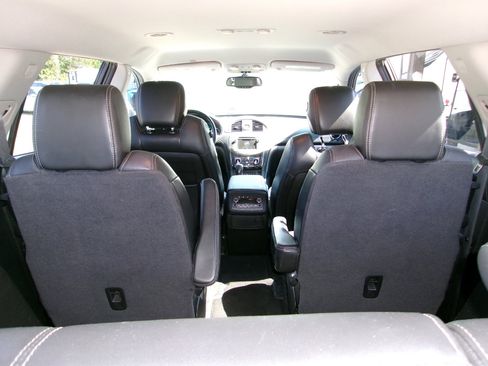 Used 2013 Buick Enclave Leather image 15