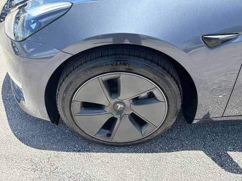 Used 2023 Tesla Model 3 Standard Range RWD image 10