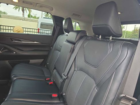 Used 2023 INFINITI QX60 Sensory w/ Cargo Package AWD/4WD image 14