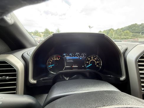 Used 2015 Ford F150 Lariat w/ Equipment Group 502A Luxury image 21