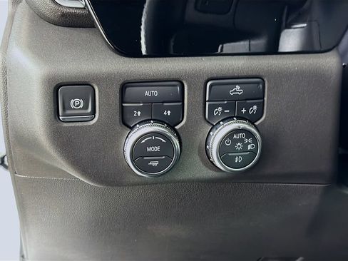 Used 2024 GMC Sierra 1500 Elevation AWD/4WD image 11