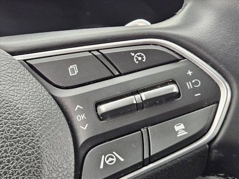 Certified 2023 Hyundai Santa Fe SEL image 17
