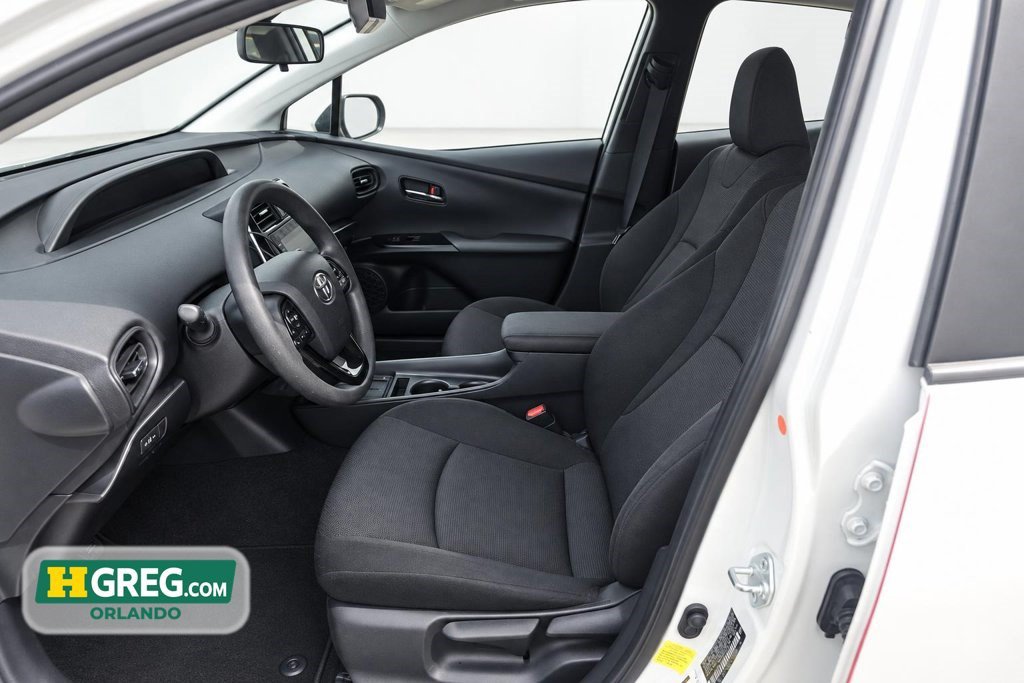 Used 2021 Toyota Prius L Eco FWD image 10
