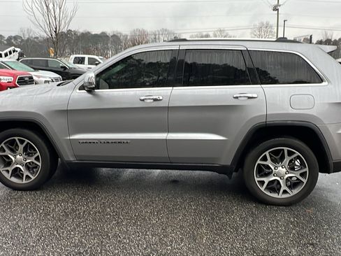 Used 2019 Jeep Grand Cherokee Limited image 11