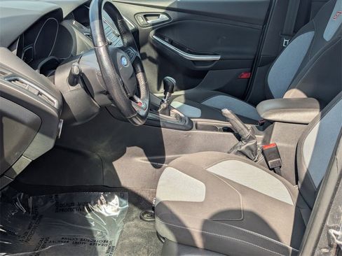 Used 2018 Ford Focus ST image 11