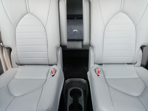 Certified 2026 Toyota Highlander XLE AWD/4WD image 13