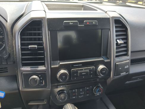 Used 2018 Ford F150 XLT w/ Equipment Group 302A Luxury AWD/4WD image 19