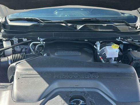 Used 2025 RAM 2500 Big Horn AWD/4WD image 33