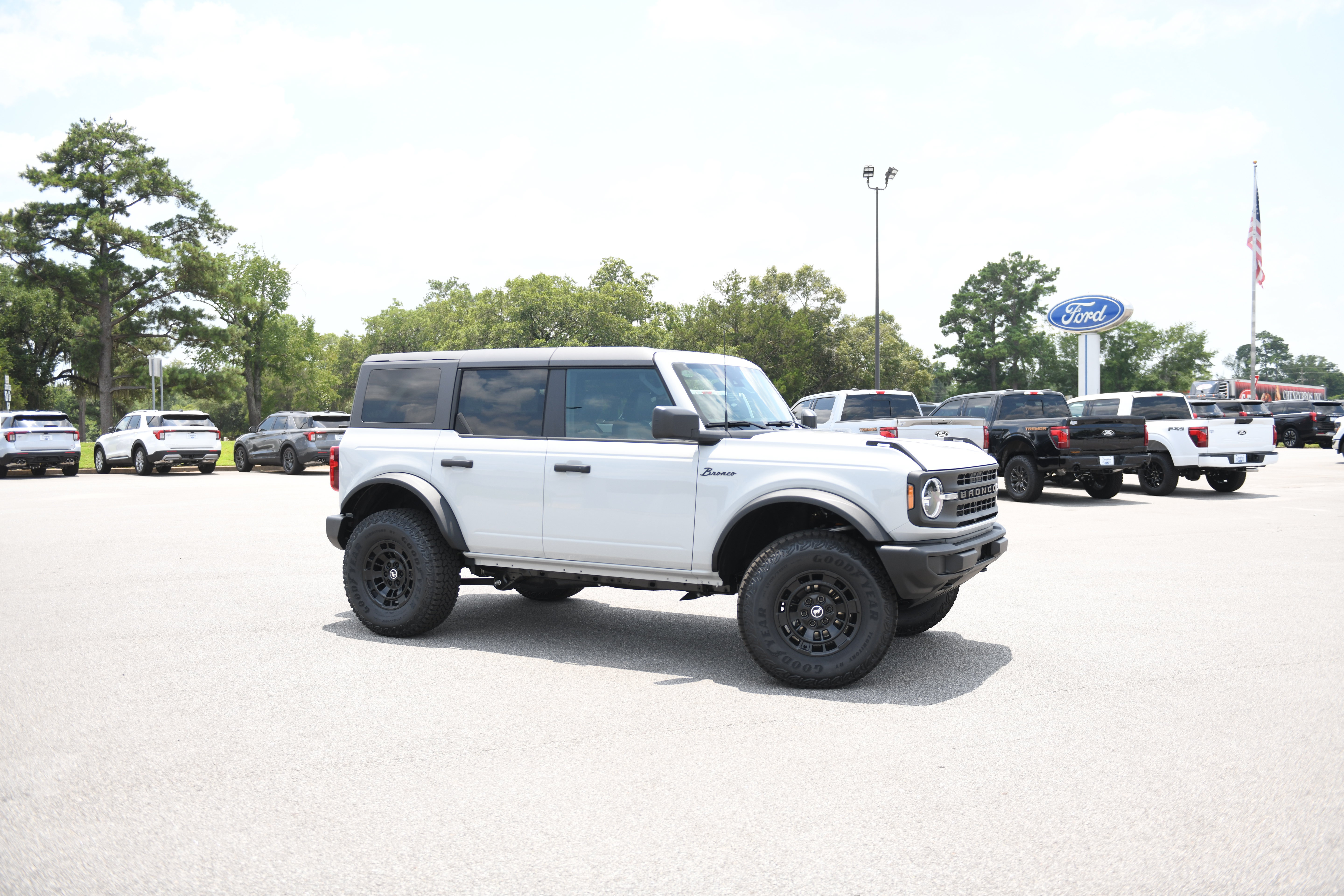 New 2026 Ford Bronco Big Bend AWD/4WD image 2