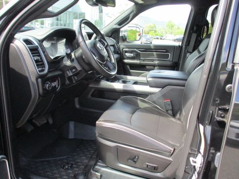 Used 2020 RAM 2500 Laramie AWD/4WD image 11