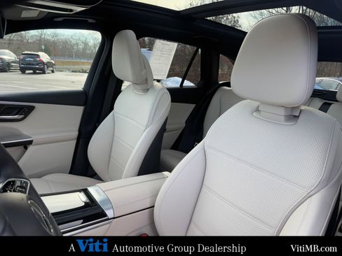 Certified 2025 Mercedes-Benz GLC 300 4MATIC image 18