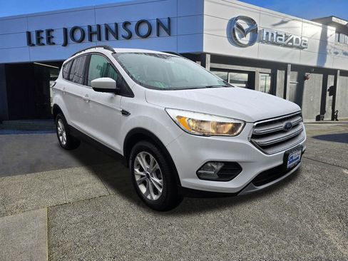 Used 2018 Ford Escape SE w/ SE Sync 3 Package image 7