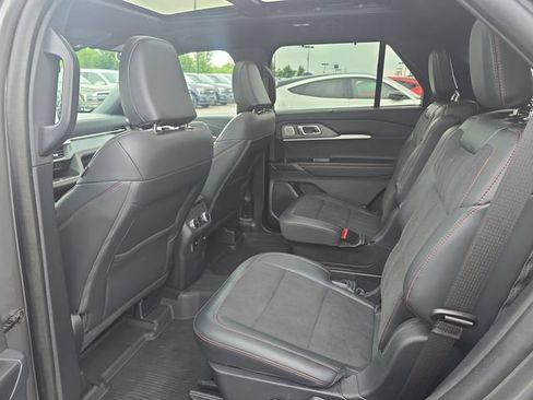 Certified 2025 Ford Explorer ST AWD/4WD image 26