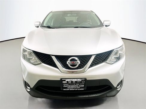 Used 2017 Nissan Rogue Sport S w/ S Appearance Package image 2