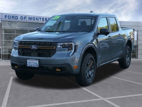 Used 2025 Ford Maverick Tremor image 9