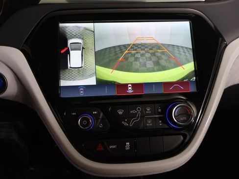 Used 2019 Chevrolet Bolt Premier w/ Infotainment Package image 47