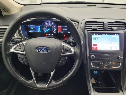 Used 2019 Ford Fusion SE w/ Equipment Group 151A image 22