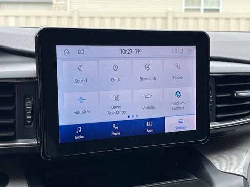 Used 2020 Ford Explorer XLT w/ Equipment Group 202A AWD/4WD image 44