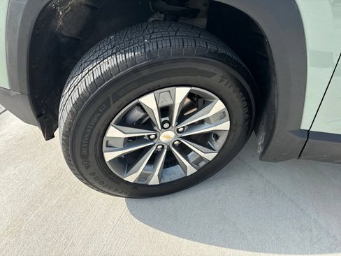 Used 2026 Chevrolet Equinox LT w/ LPO, Floor Liner Package FWD image 9