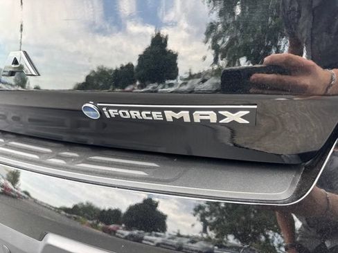 Used 2025 Toyota Sequoia TRD Pro AWD/4WD image 12