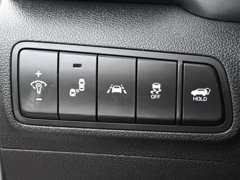 Used 2020 Hyundai Tucson Limited FWD image 12