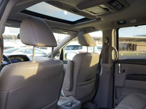 Used 2015 Honda Odyssey Touring image 20