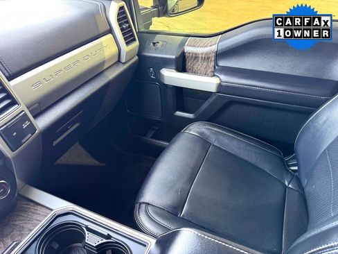 Used 2019 Ford F350 Lariat w/ Lariat Ultimate Package image 31