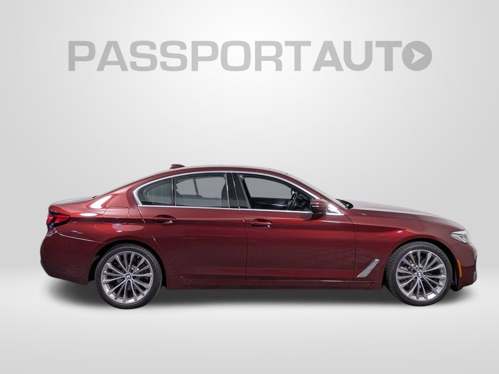 Certified 2023 BMW 530i xDrive w/ Premium Package AWD/4WD image 8
