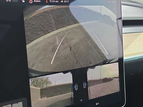 Used 2021 Tesla Model Y Performance image 25