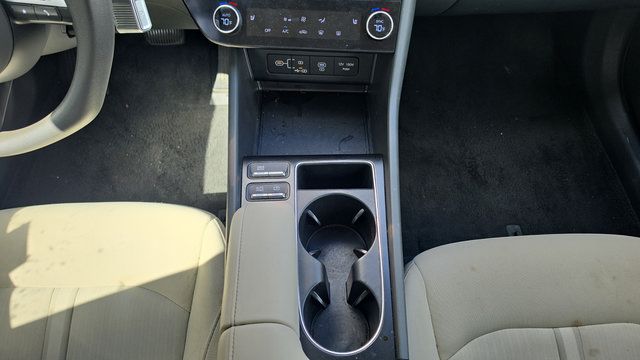 Used 2025 Hyundai Sonata SEL FWD image 8