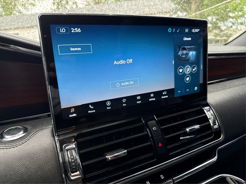 Used 2022 Lincoln Navigator L Reserve AWD/4WD image 13