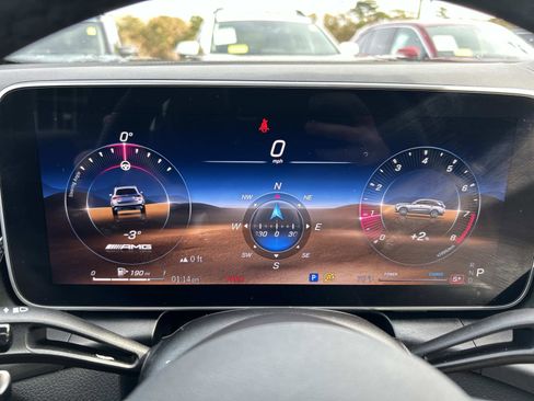 Used 2025 Mercedes-Benz GLC 43 AMG 4MATIC image 28