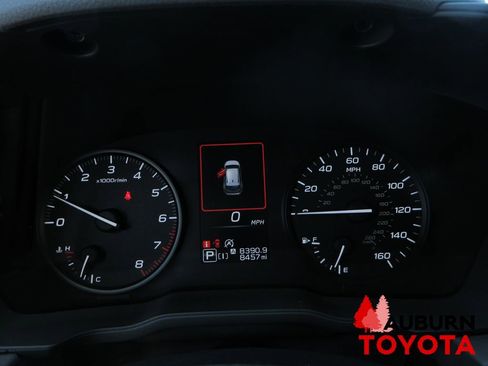 Used 2025 Subaru Crosstrek 2.0i image 12