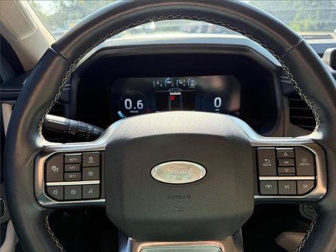 Used 2023 Ford Expedition Platinum AWD/4WD image 10