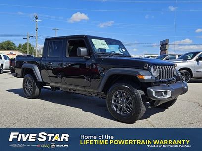 New 2025 Jeep Gladiator Sport