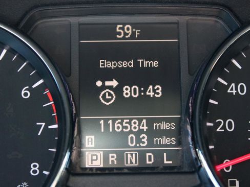 Used 2013 Nissan Rogue SL FWD image 23