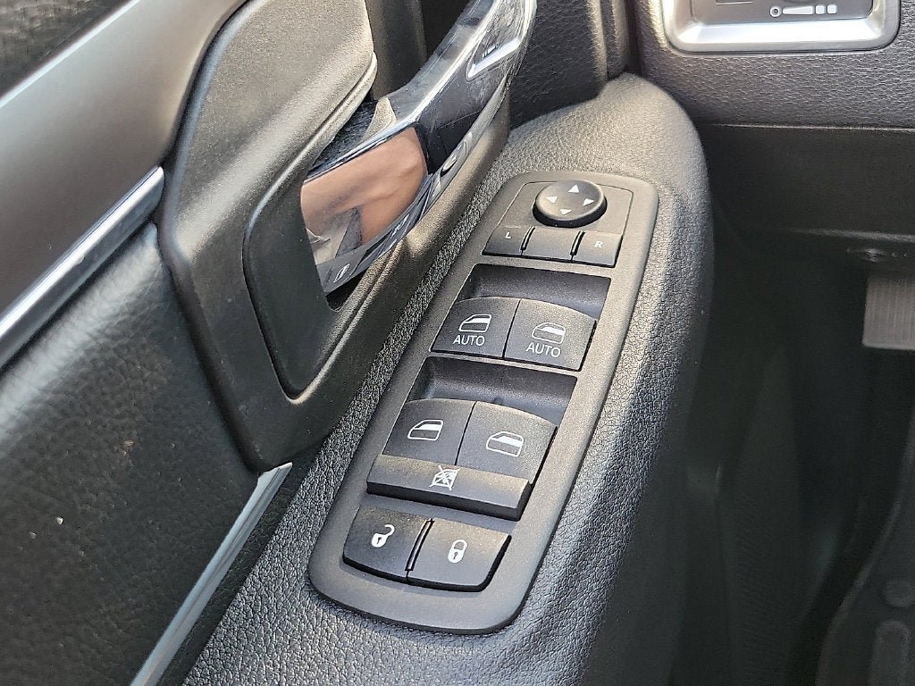 Used 2024 RAM 1500 Warlock w/ Electronics Group RWD image 13