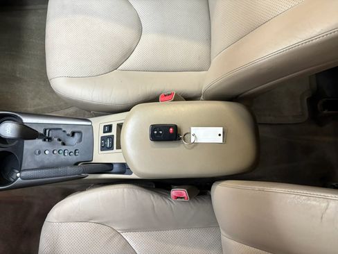 Used 2010 Toyota RAV4 Limited image 20