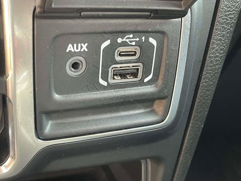 Used 2024 Jeep Wrangler Unlimited Sport AWD/4WD image 20