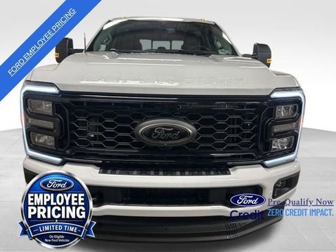 New 2026 Ford F350 XLT w/ XLT Premium Package AWD/4WD image 7