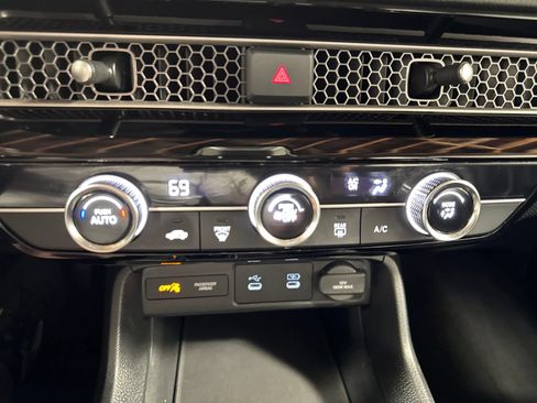 Used 2025 Honda Civic LX image 23