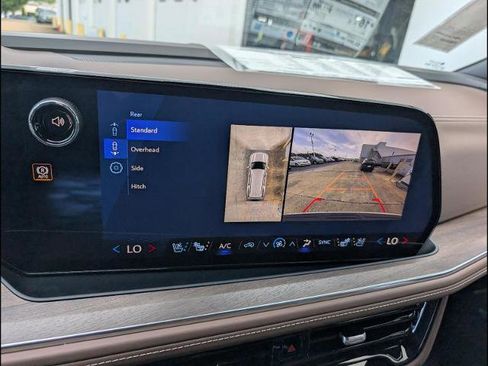 New 2026 Chevrolet Tahoe High Country AWD/4WD image 8