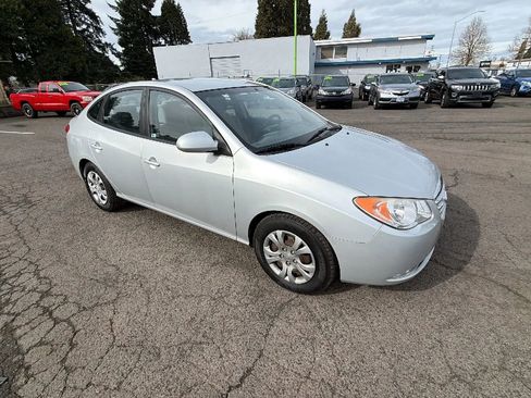 Used 2010 Hyundai Elantra GLS FWD image 2