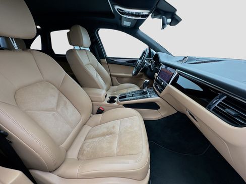 Used 2020 Porsche Macan AWD/4WD image 20
