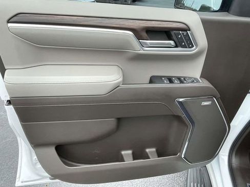 Certified 2023 GMC Sierra 1500 SLT w/ SLT Premium Plus Package image 18