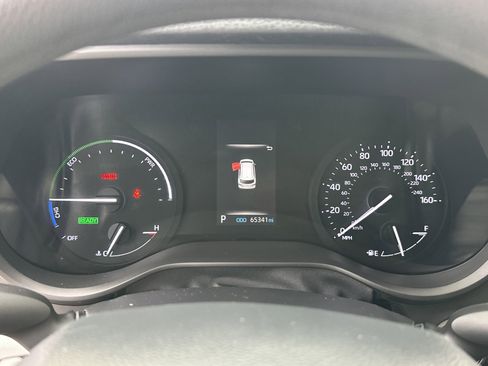 Used 2021 Toyota Sienna LE image 19