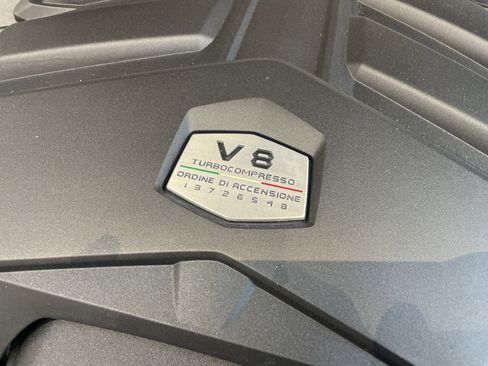 Used 2021 Lamborghini Urus image 43